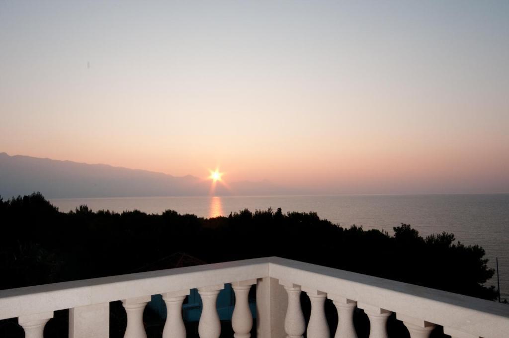 سومارتين Apartments Barba Petra Dvori الغرفة الصورة